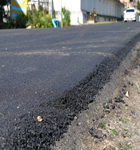 武漢陽邏開發區主干道路面黑化工程